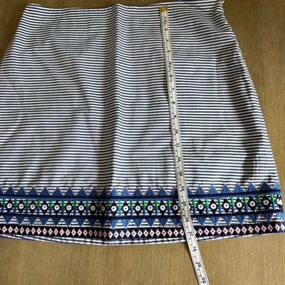 Vineyard Vines Navy and White Striped Mini Skirt - Picture 7 of 7
